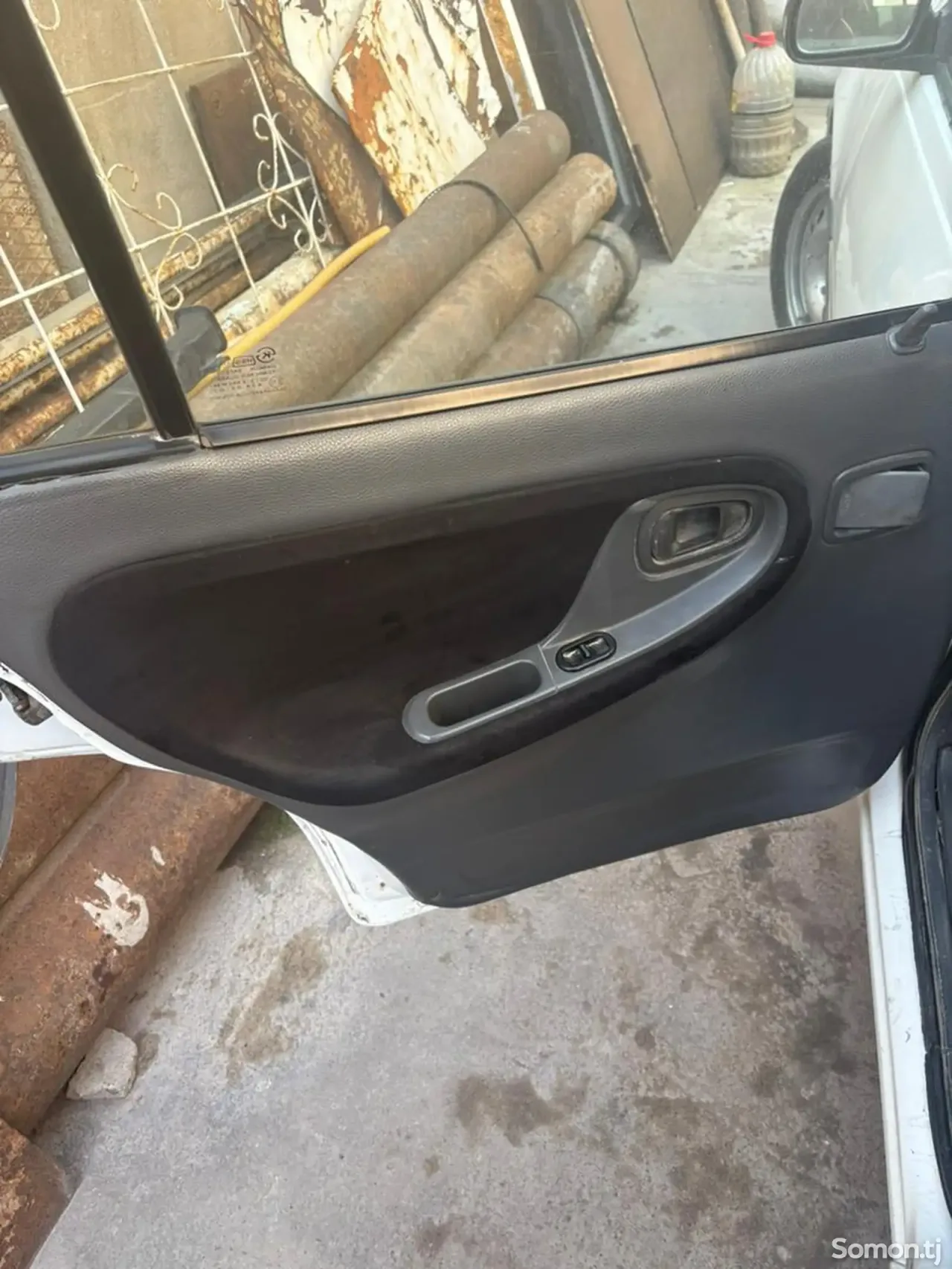 Daewoo Nexia 1996 · 1.6 MT