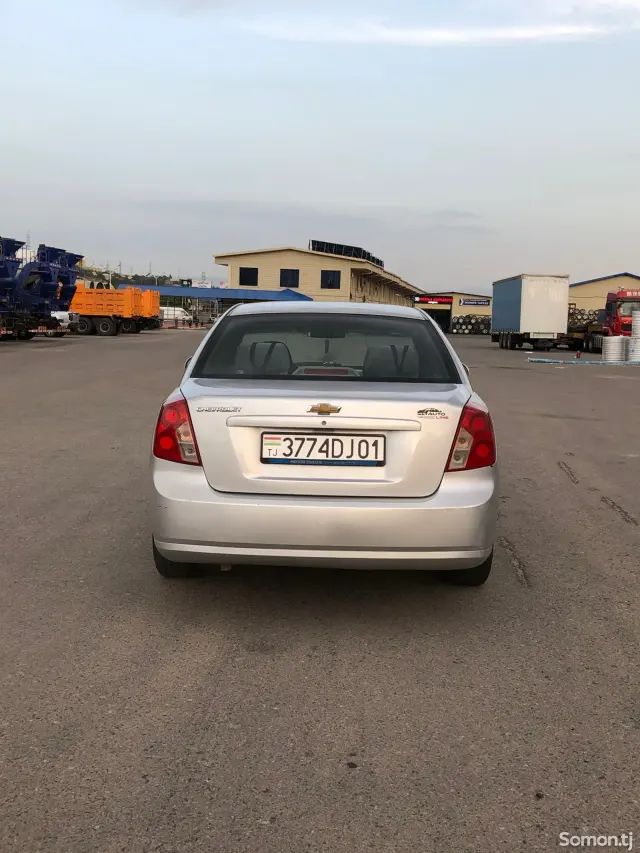 Chevrolet Lacetti 2007 · 1.6 MT