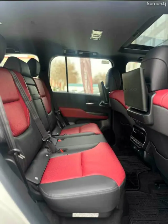 Toyota Land Cruiser 2026 · 3.5 AT