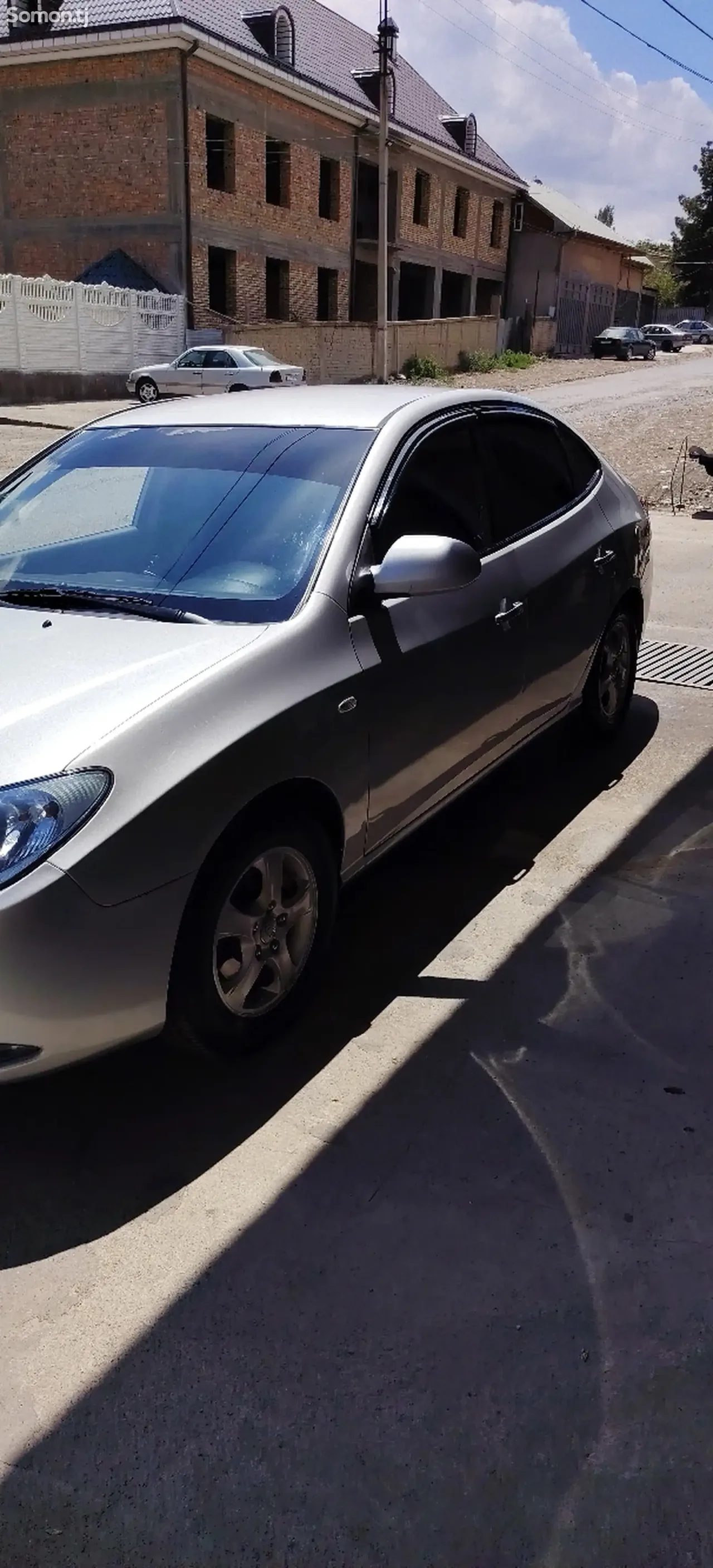 Hyundai Avante 2008 · 1.6 AT