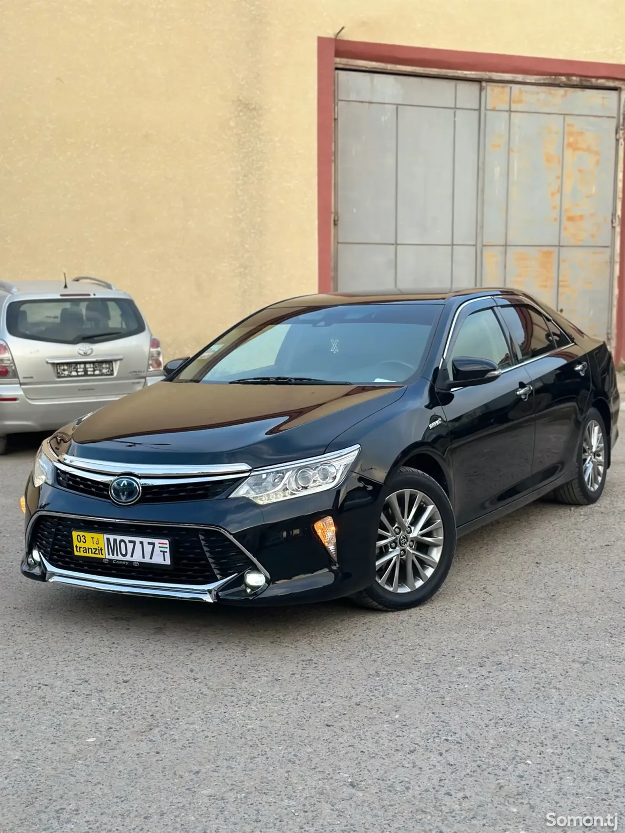 Toyota Camry 2016 · 2.5 AT