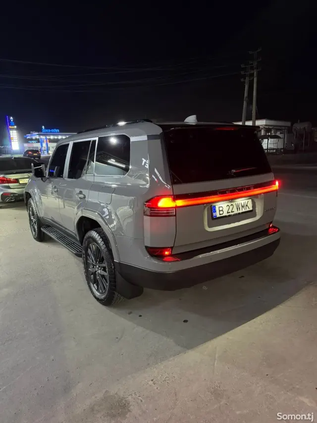 Lexus GX series 2025 · 5.5 AT