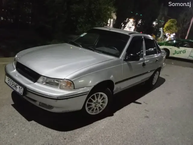 Daewoo Nexia 1994 · 1.6 MT