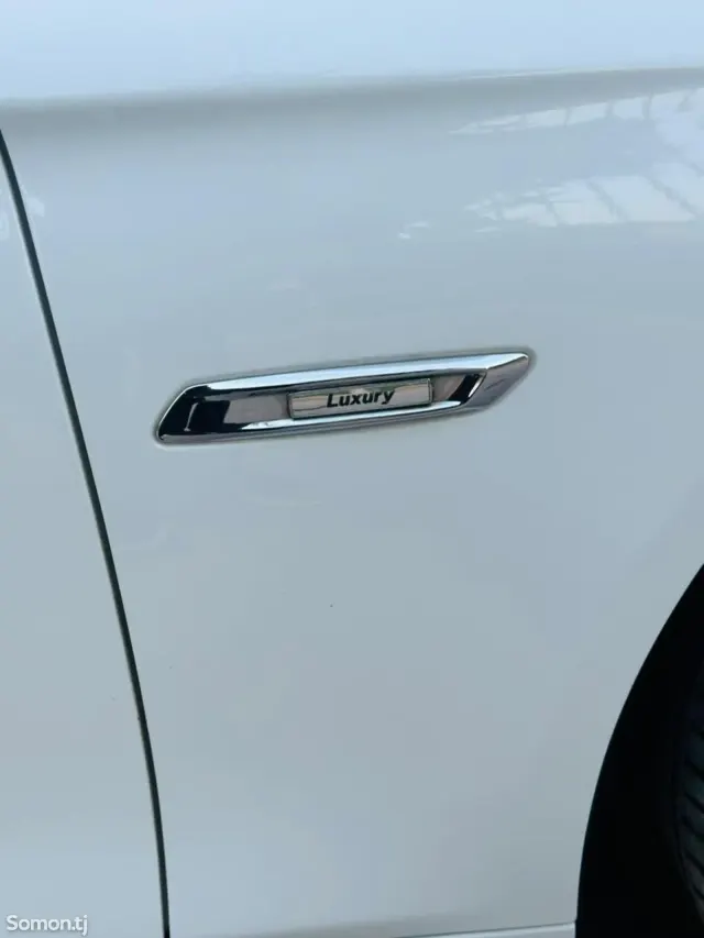 BMW 5 series 2014 · 2.0 AT