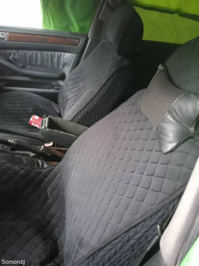 Audi A6 2000 · 2.4 AT