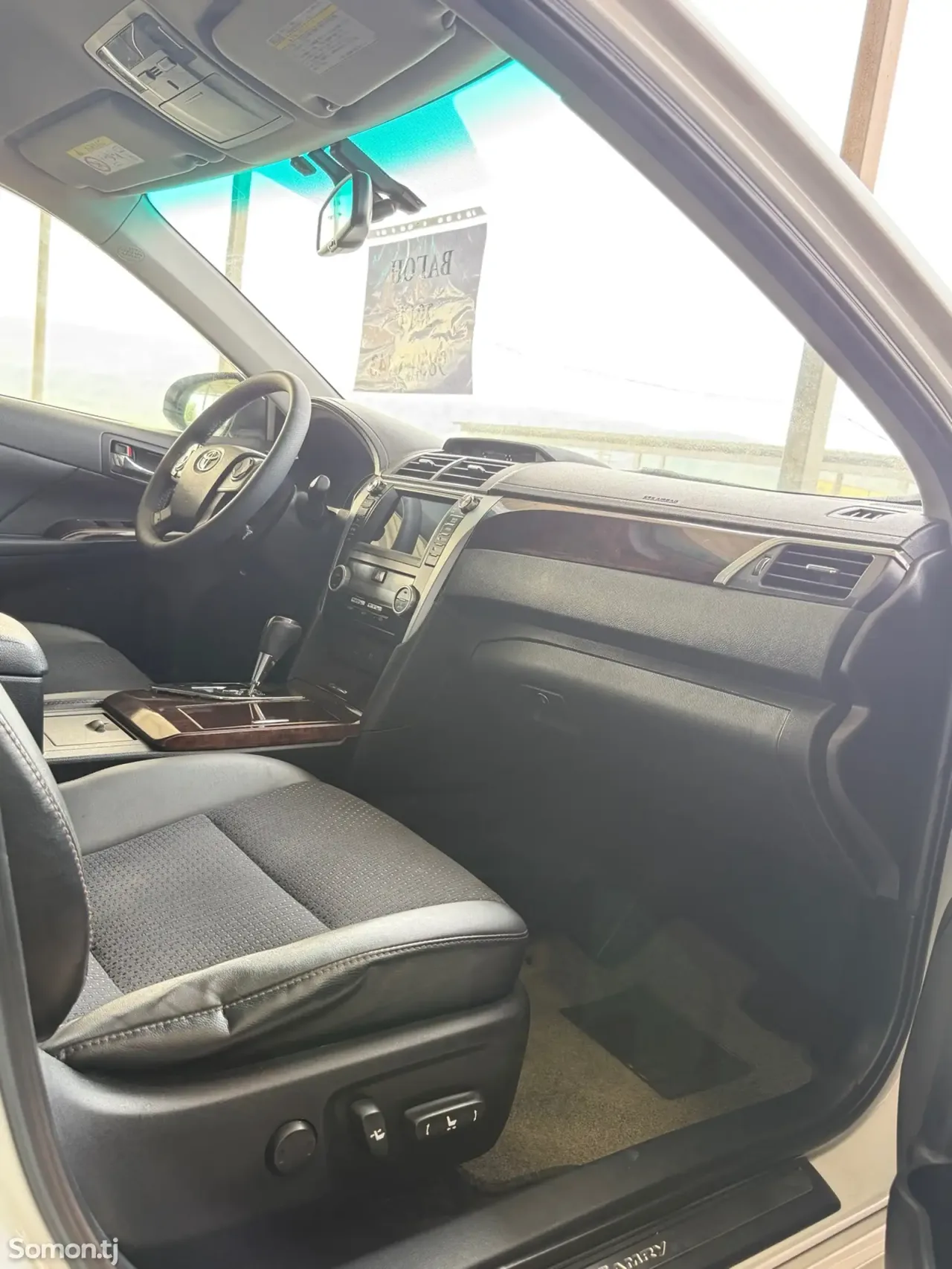 Toyota Camry 2014 · 2.5 AT
