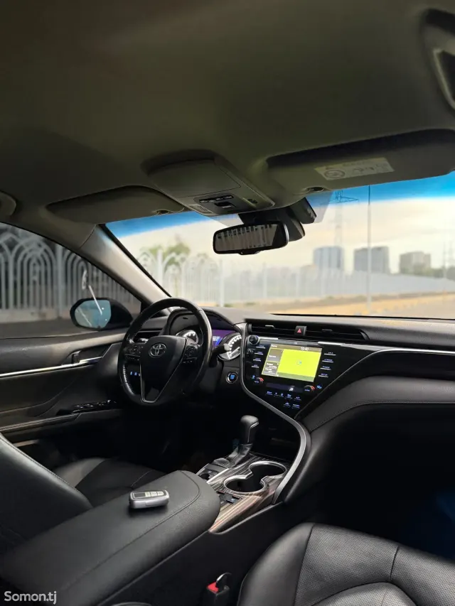 Toyota Camry 2019 · 3.5 AT