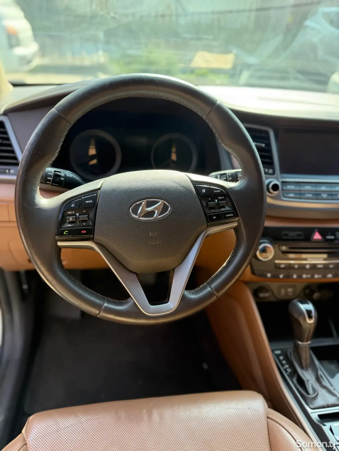 Hyundai Tucson 2015 · 2.0 AT