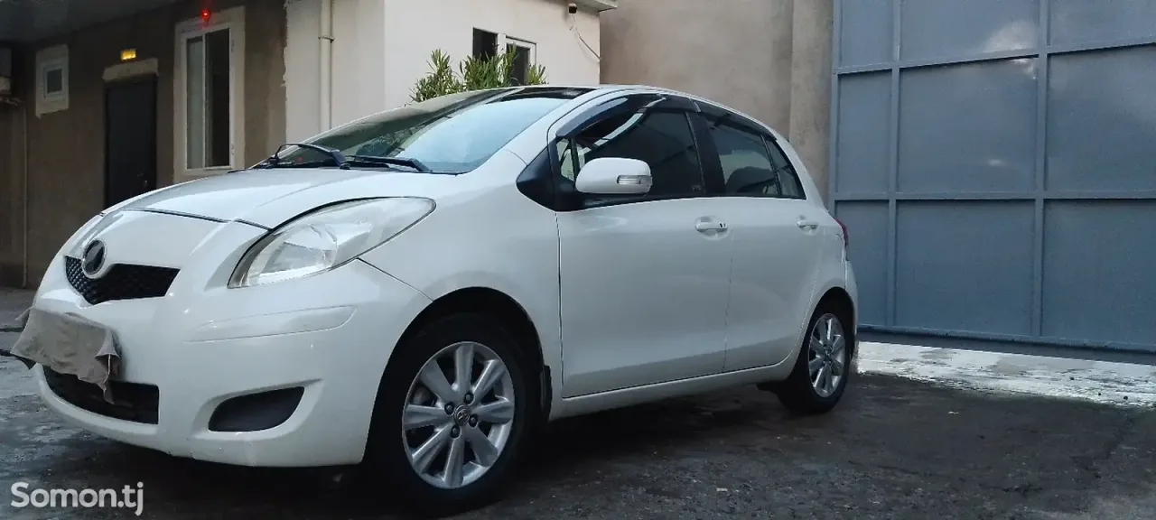 Toyota Vitz 2010 · 1.5 AT
