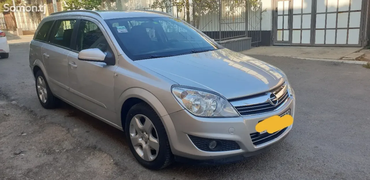Opel Astra H 2008 · 1.8 AT