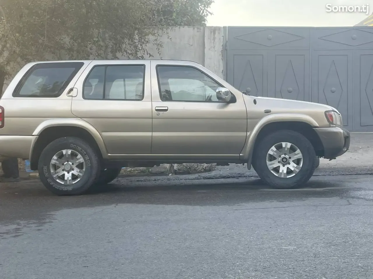 Nissan Pathfinder 2005 · 3.5 MT