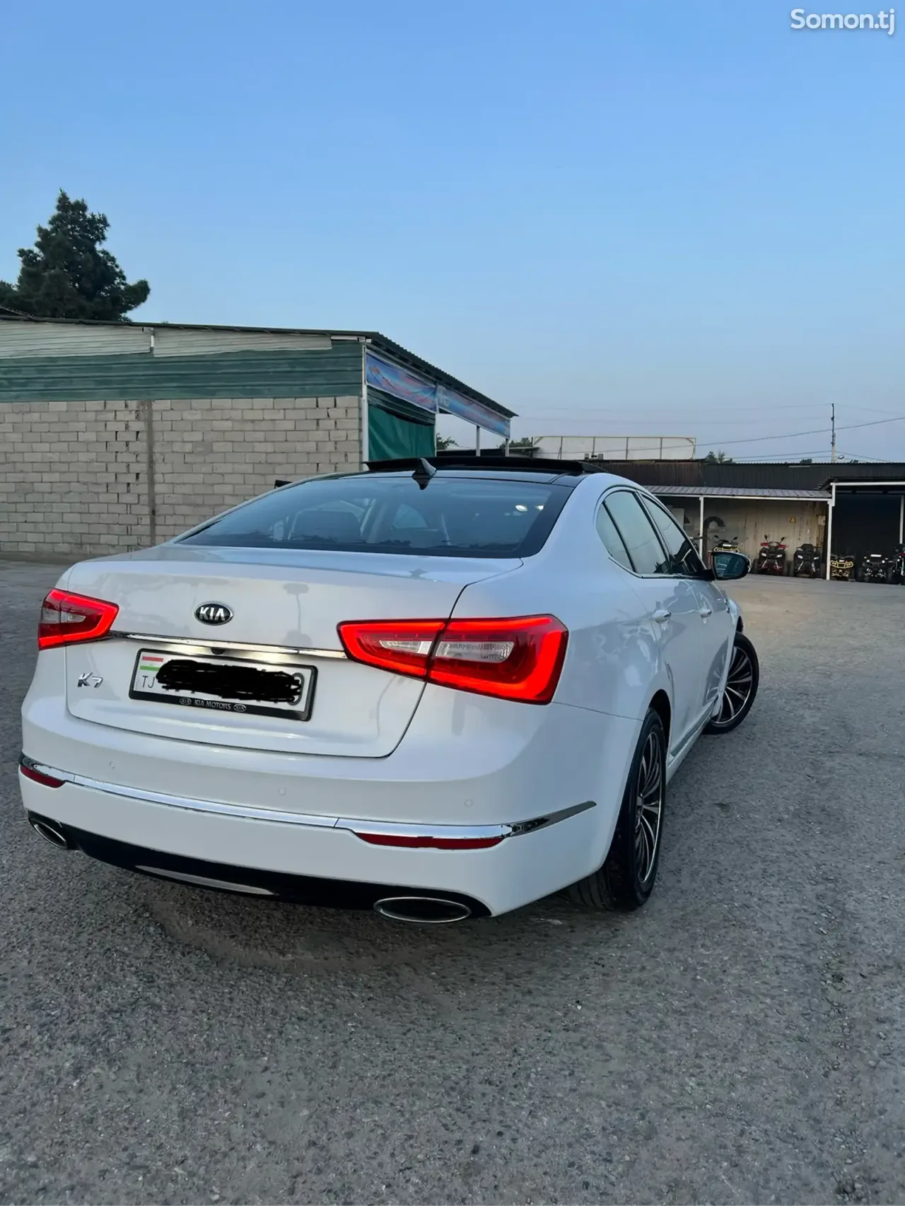 Kia K7 2015 · 2.4 AT