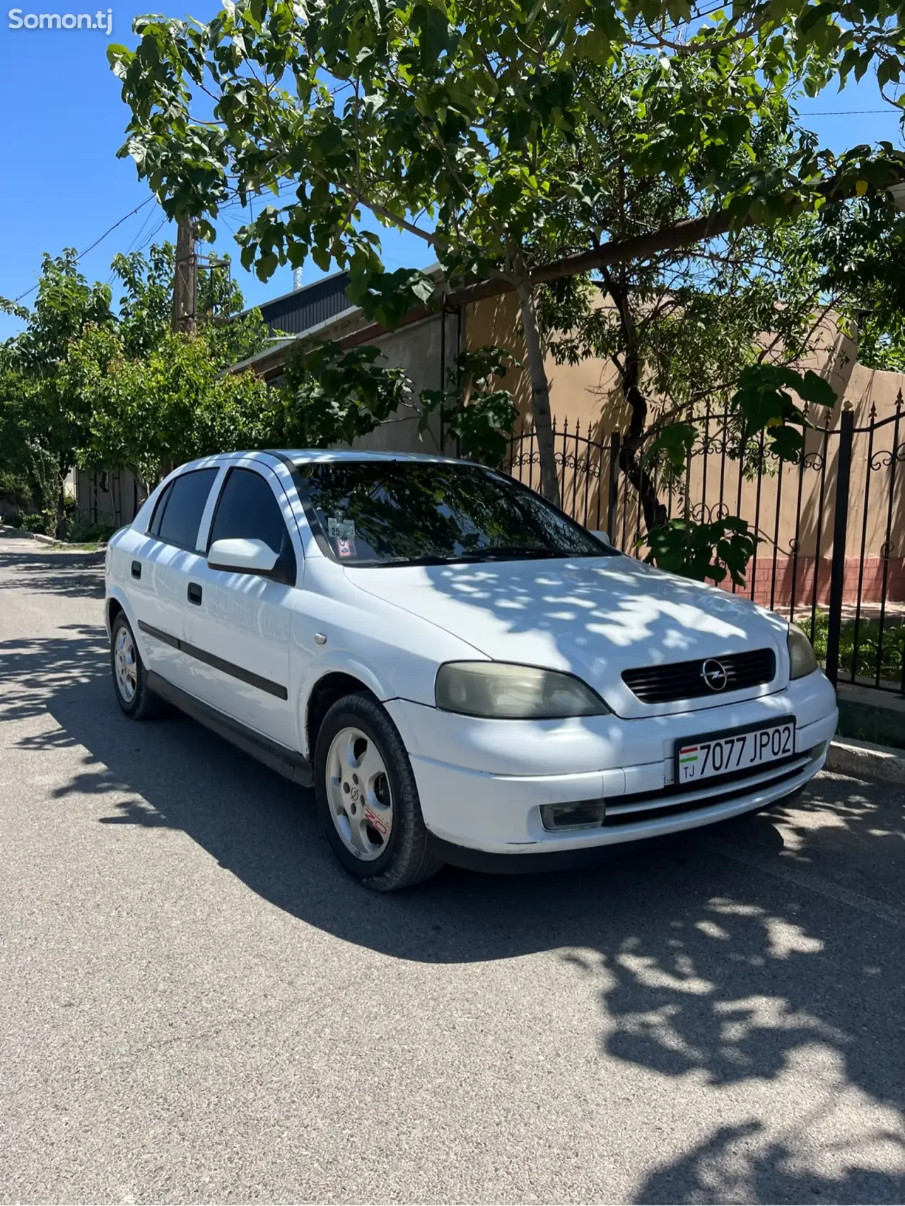 Opel Astra G 1999 · 1.6 MT