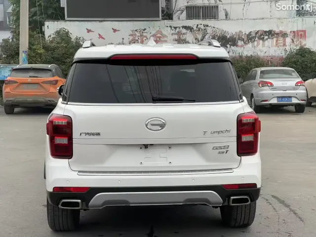 GAC Trumpchi GS8 2017 · 2.0 AT
