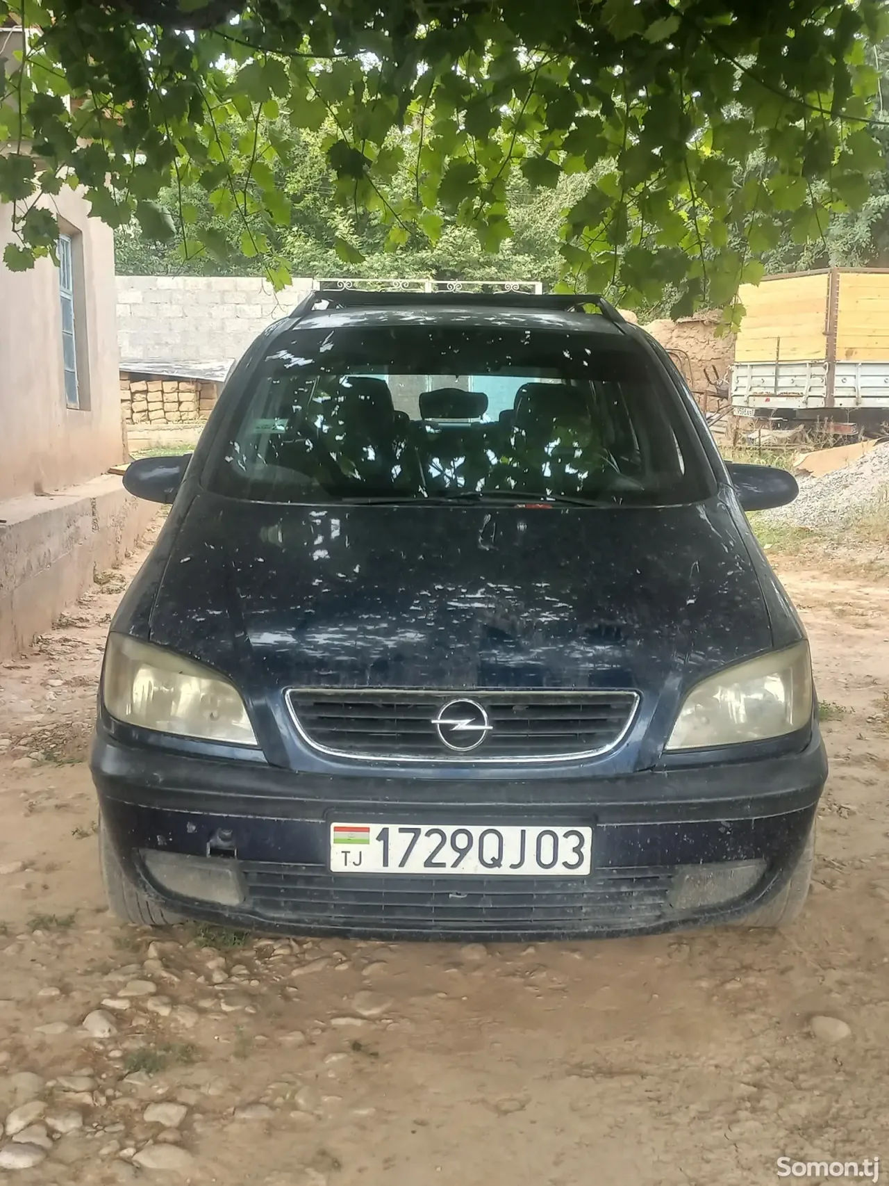 Opel Zafira 2000 · 1.6 MT