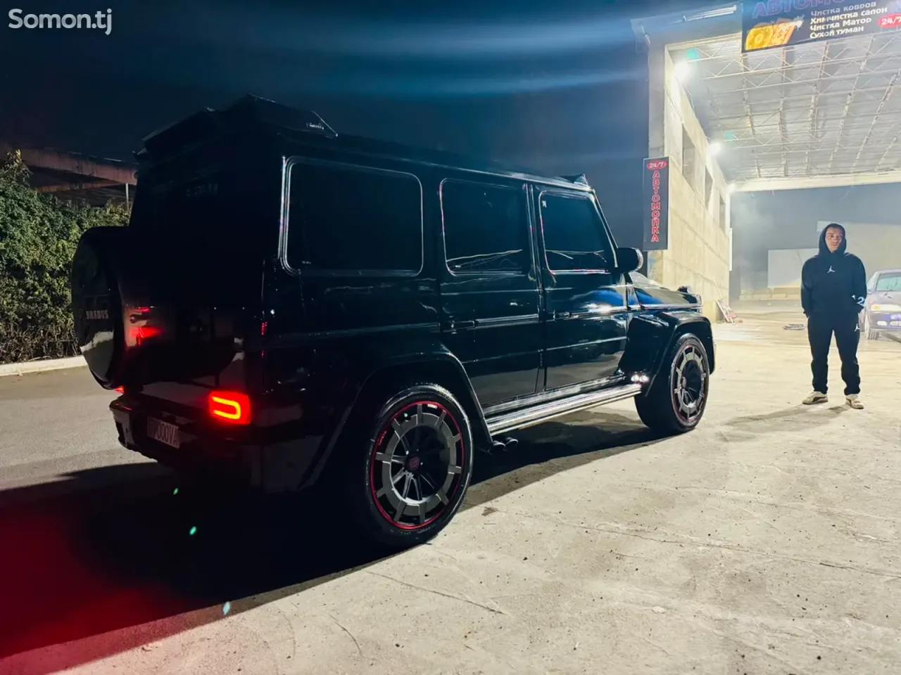Mercedes-Benz G class 2002 · 5.5 AT