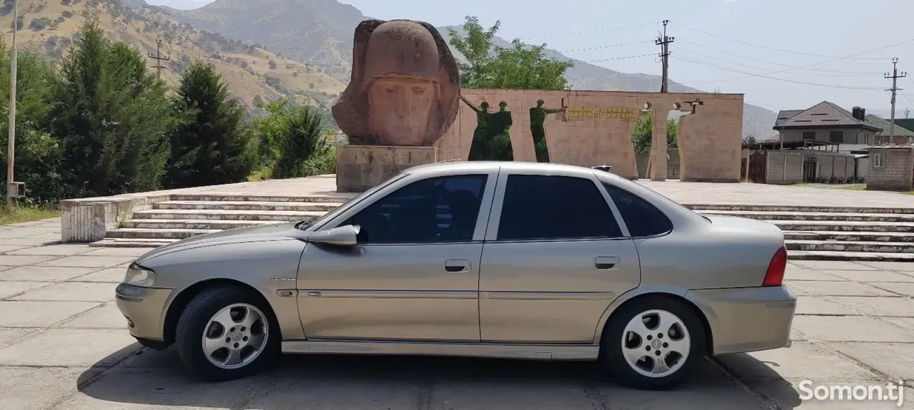 Opel Vectra B 2001 · 1.8 MT