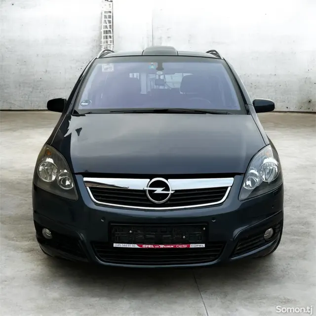 Opel Zafira 2006 · 2.2 AT