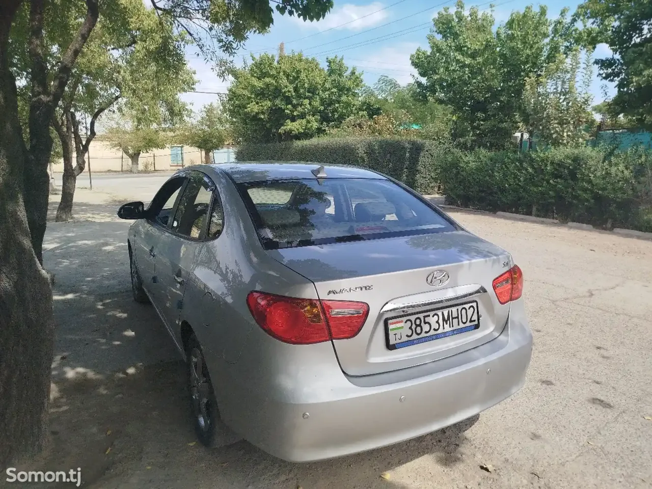 Hyundai Avante 2010 · 1.6 AT