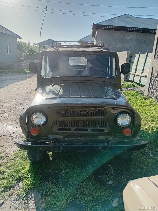 УАЗ 469 1989 · 2.4 MT