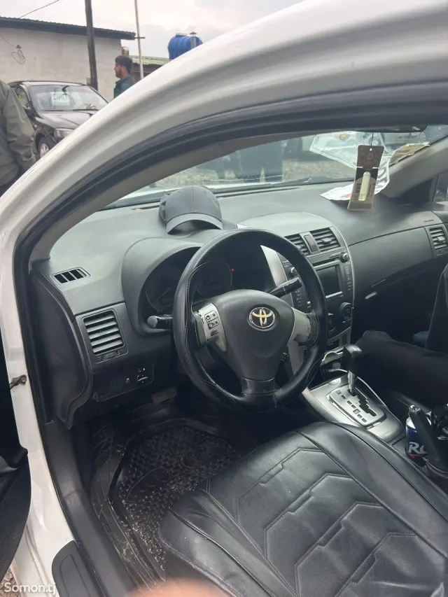 Toyota Corolla 2010 · 1.8 AT