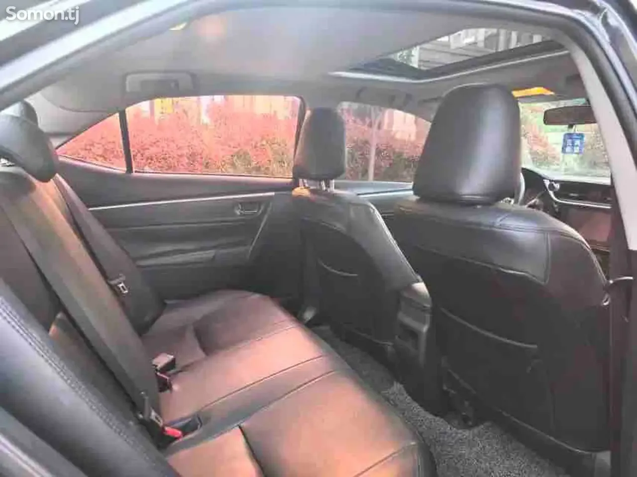Toyota Corolla 2018 · 1.8 AT