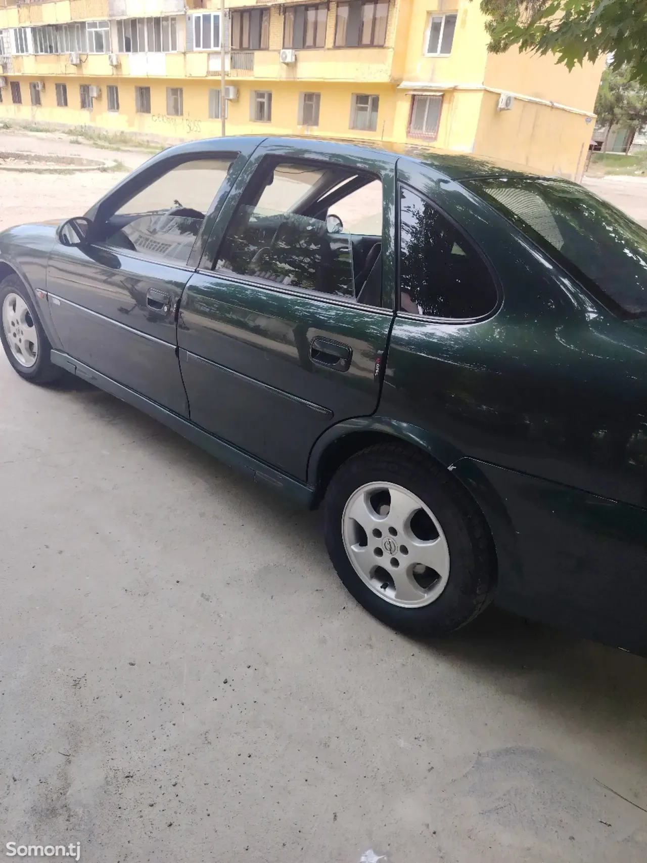 Opel Vectra B 1999 · 1.8 MT