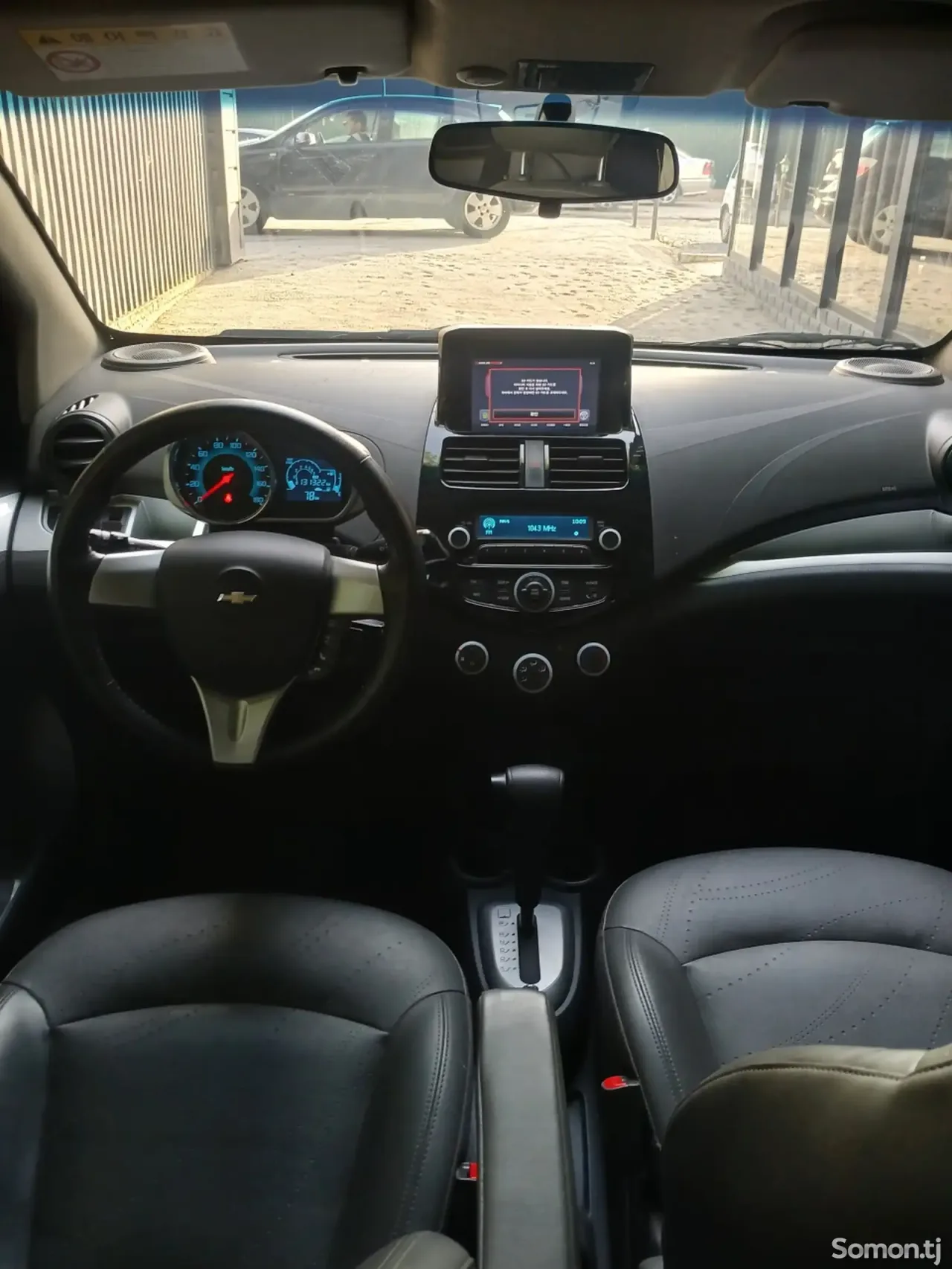Chevrolet Spark 2014 · 1.0 AT