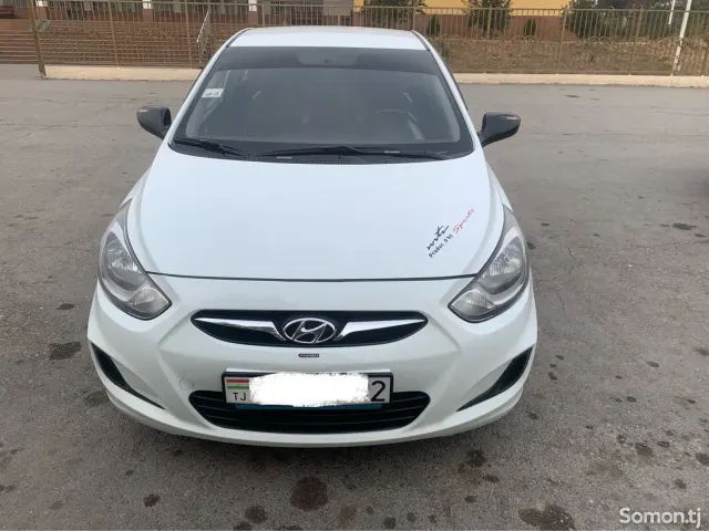 Hyundai Solaris 2014 · 1.4 AT