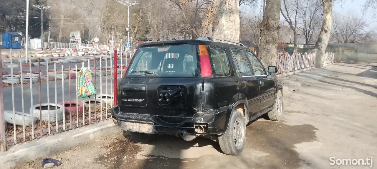 Honda CR-V 1998 · 2.0 MT