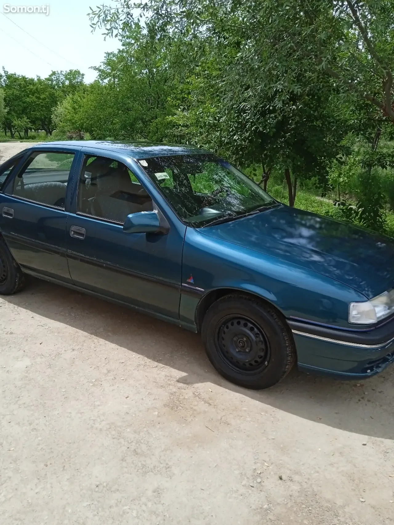 Opel Vectra A 1994 · 1.6 MT