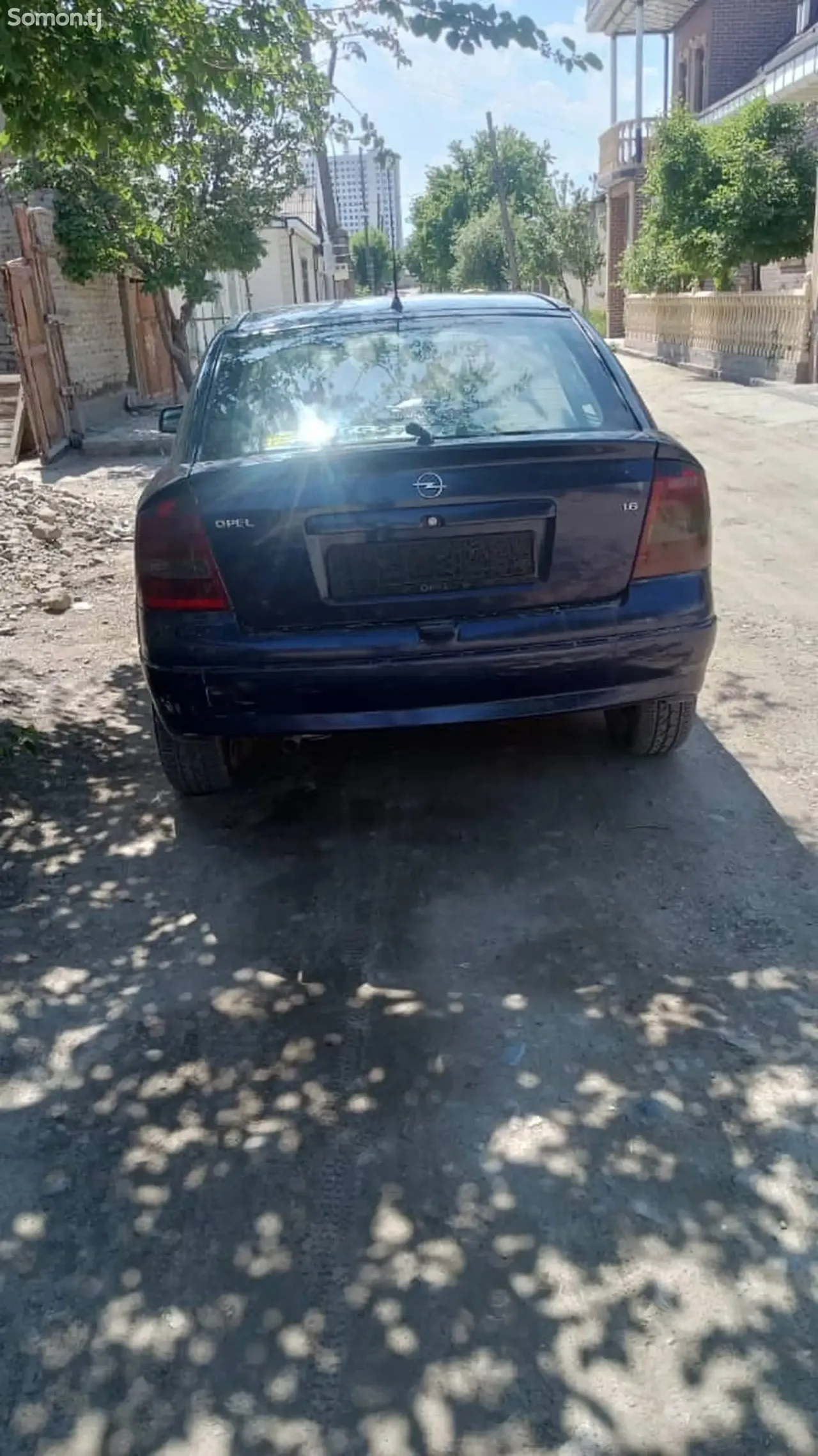 Opel Astra G 1999 · 1.6 MT