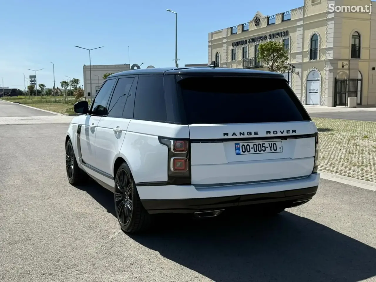 Land Rover Vogue 2017 · 3.0 AT
