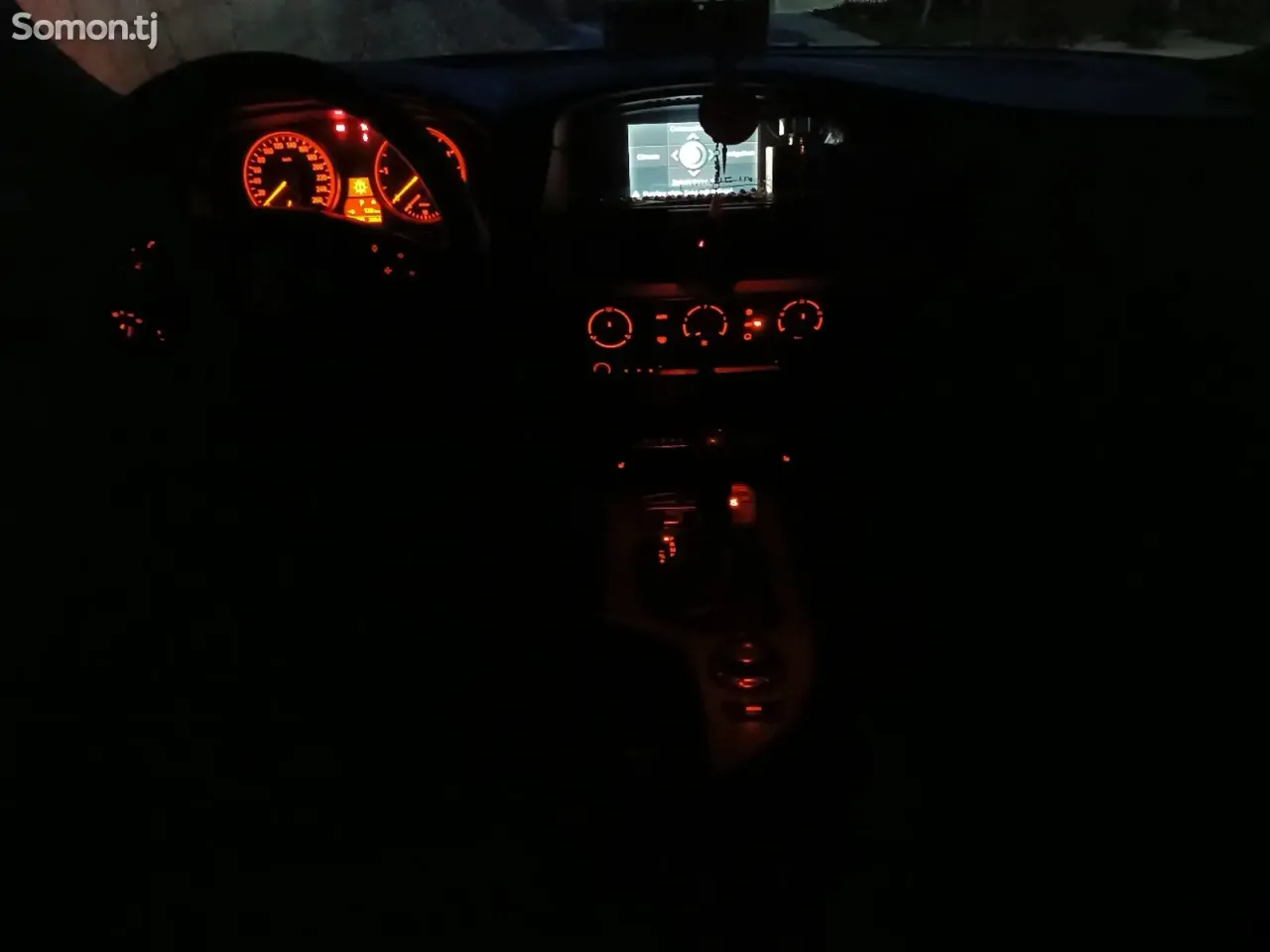BMW M5 2004 · 2.5 AT