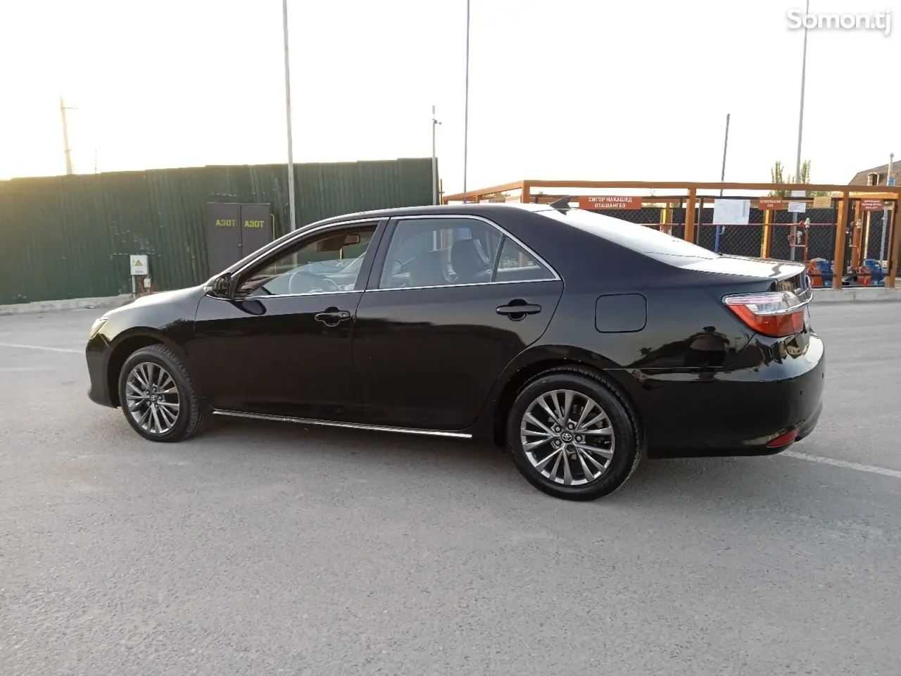 Toyota Camry 2013 · 2.5 AT