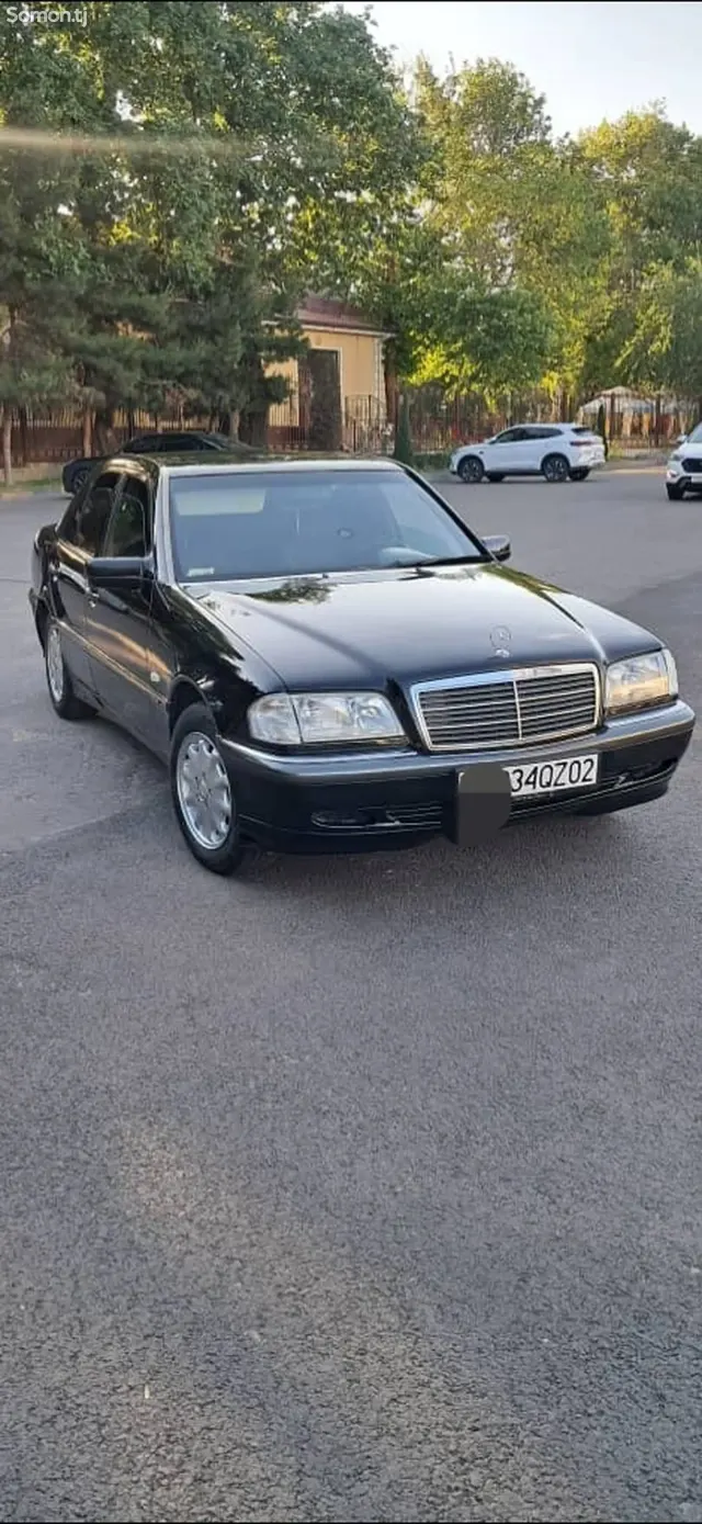 Mercedes-Benz C class 2000 · 2.0 AT