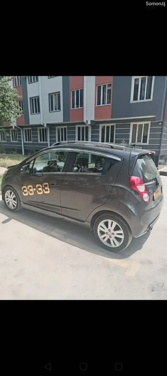 Chevrolet Spark 2015 · 1.2 AT