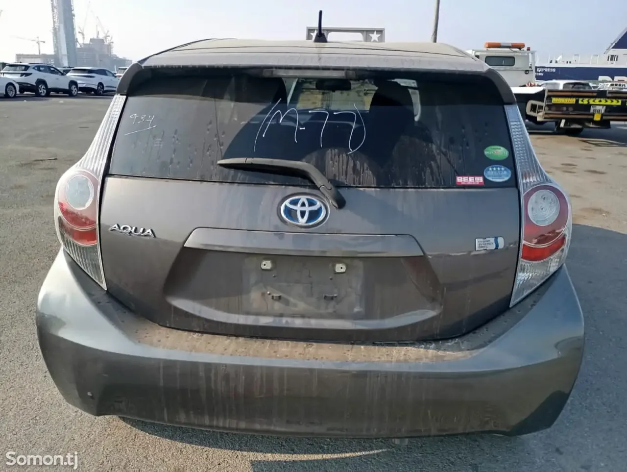 Toyota Aqua 2014 · 1.5 AT
