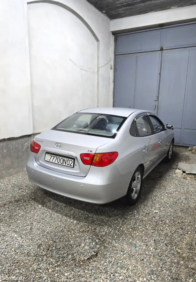 Hyundai Avante 2008 · 1.6 AT