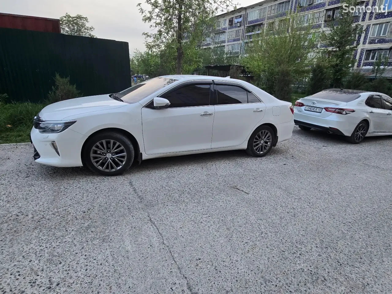 Toyota Camry 2017 · 3.5 AT