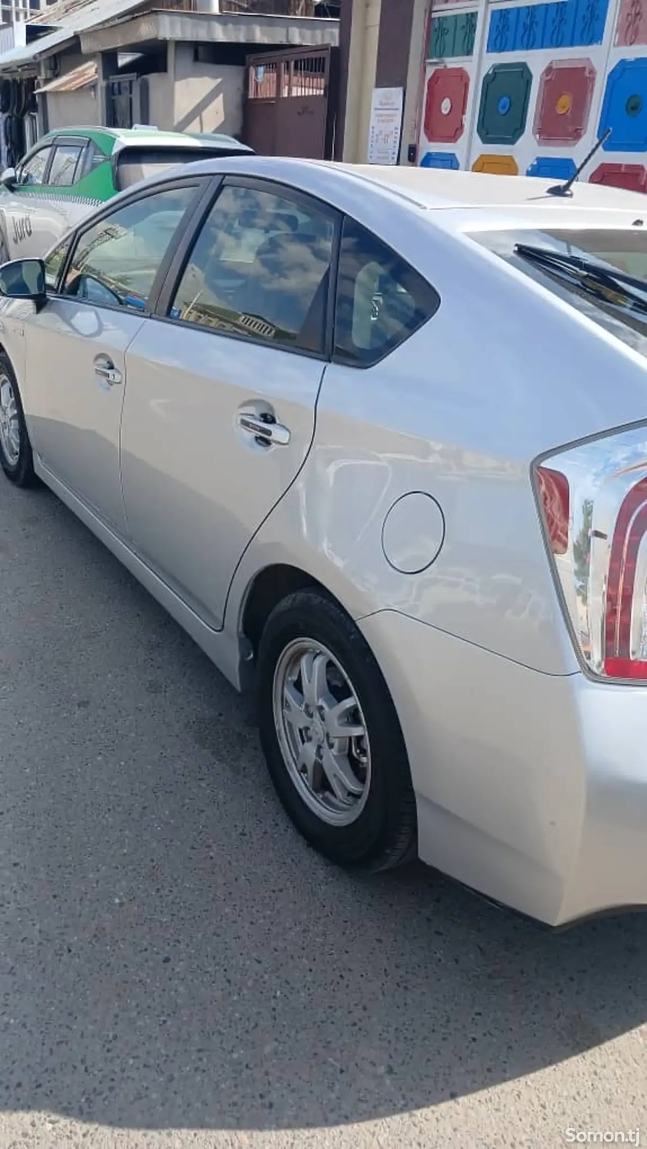 Toyota Prius 2013 · 1.8 CVT