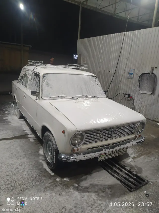 Lada (ВАЗ) 2101 1987 · 0.6 MT