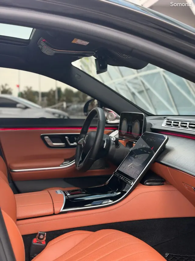 Mercedes-Benz S class 2022 · 4.0 AT