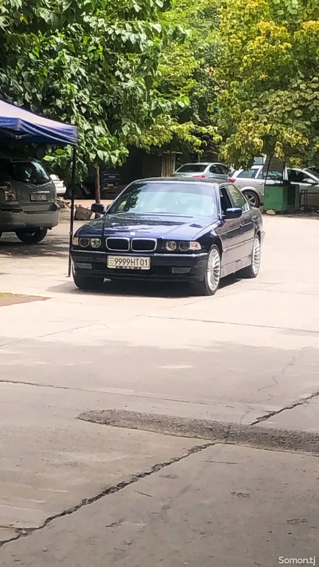 BMW 7 series 2000 · 2.8 AT