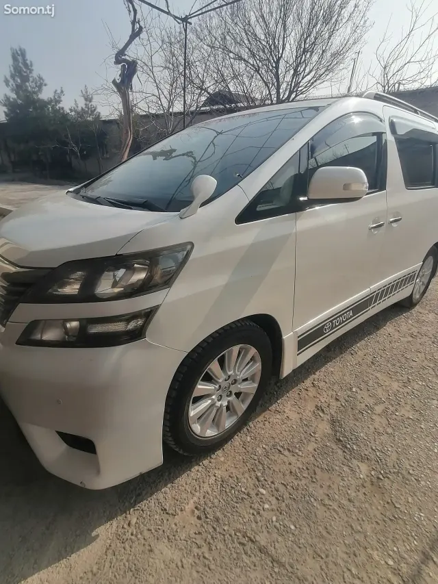 Toyota Vellfire 2014 · 2.4 CVT