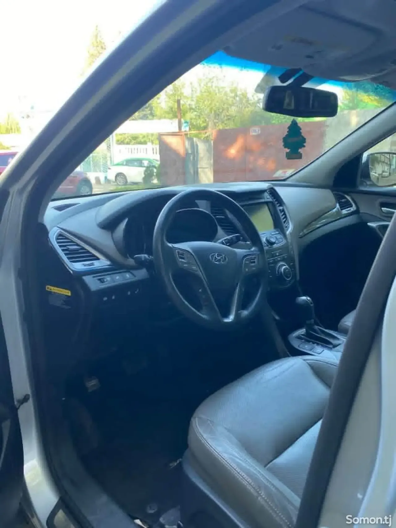 Hyundai Santa Fe 2015 · 3.3 AT