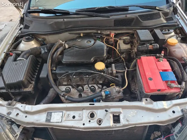 Opel Astra G 1999 · 1.6 MT