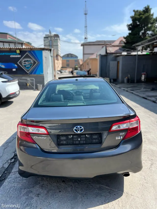 Toyota Camry 2014 · 2.5 AT