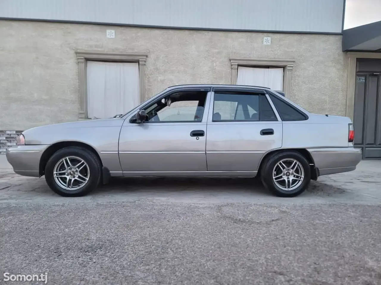 Daewoo Nexia 1995 · 1.6 MT
