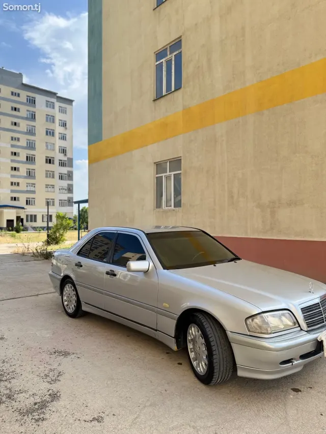 Mercedes-Benz C class 1998 · 1.8 MT